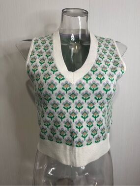 Anthropologie Maeve Floral Jacquard Sweater Vest. Purple/Green/White. XS!